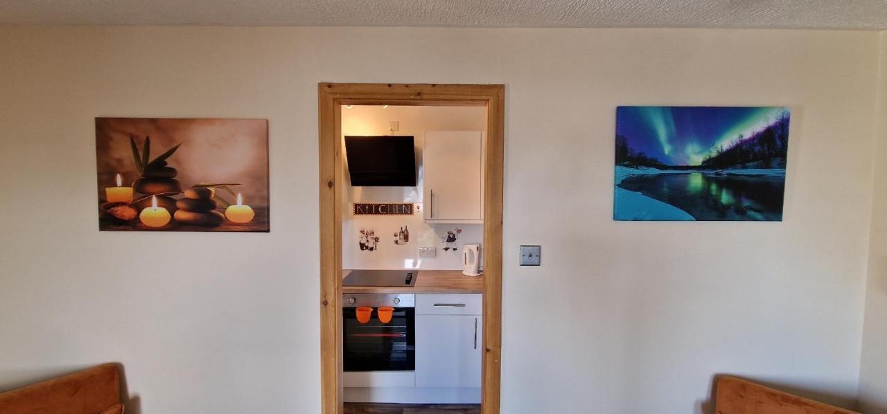Colin Young Place ネアン エクステリア 写真